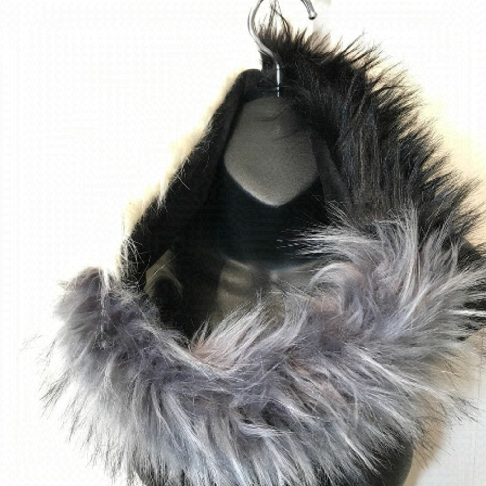 𝅺faux Fur Infinity Scarf New